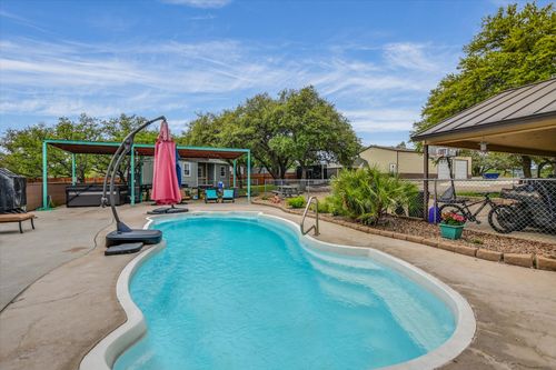 800 Texas Ave, Kingsland, TX, 78639-3846 | Card Image