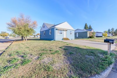 202 E Street S, House other with 3 bedrooms, 1 bathrooms and null parking in Glen Ullin ND | Image 1