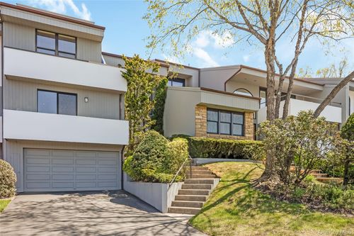 71 Eagle Chase, Oyster Bay, NY, 11797 | Card Image