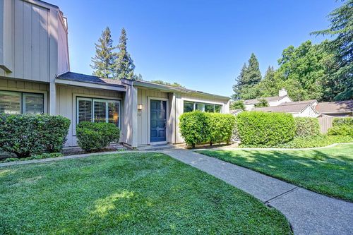 212 Hartnell Pl, Sacramento, CA, 95825-6612 | Card Image