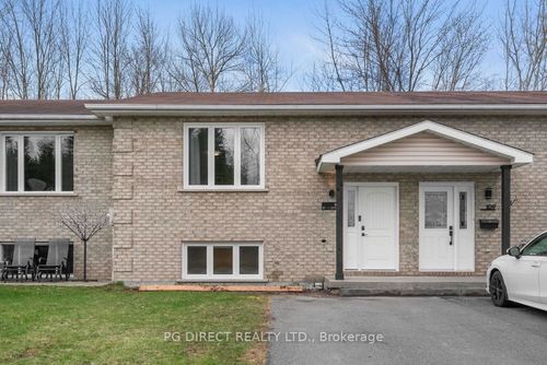 107 Farran Dr, South Stormont, ON, K0C1M0 | Card Image