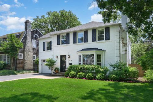 1218 Cherry St, Winnetka, IL, 60093-2117 | Card Image