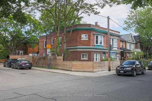 lower-253 Pape Ave, Toronto, ON, M4M2W4 | Card Image
