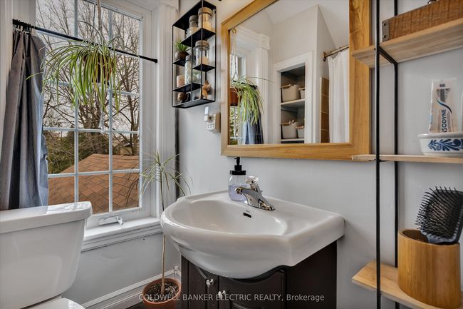 272 Bennet St, House other with 3 bedrooms, 2 bathrooms and 4 parking in Peterborough ON | Image 26