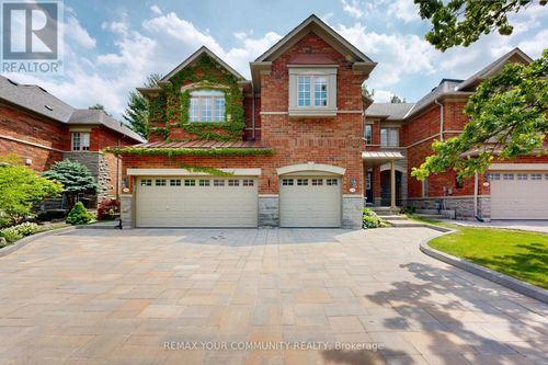 104 Westbury Court, Richmond Hill (Westbrook), ON, L4S2L3 | Card Image
