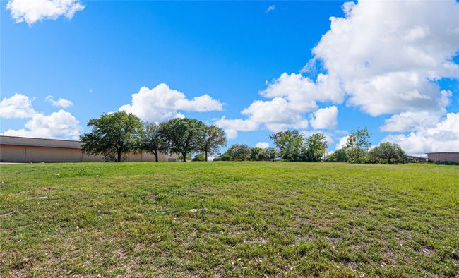 720 N New Rd, Home with 0 bedrooms, 0 bathrooms and null parking in Waco TX | Image 35