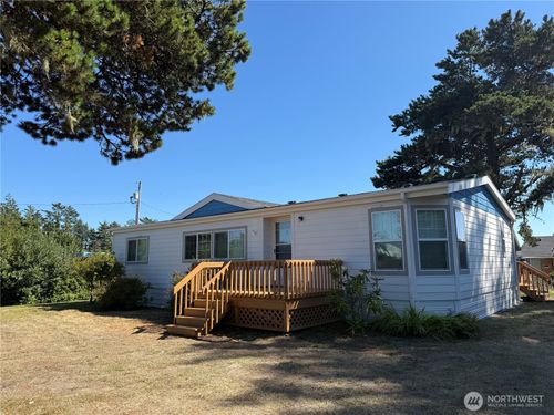 1214 50th Pl, Seaview, WA, 98644-2068 | Card Image