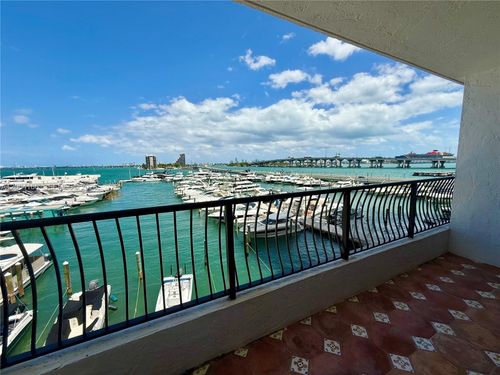 420-555 Ne 15th St, Miami, FL, 33132-1450 | Card Image
