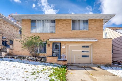 4864 94th St, Garfield Heights, OH, 44125-2108 | Card Image