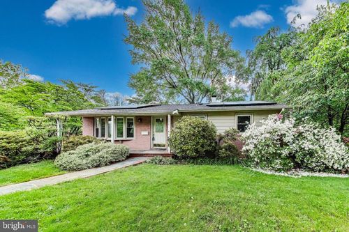 4951 Roslyn Rd, ANNANDALE, VA, 22003-5126 | Card Image
