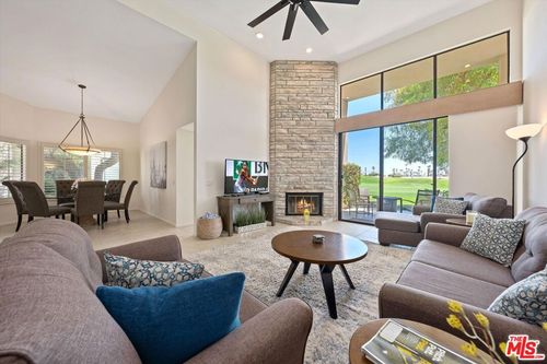 a16-55092 Oak Tree, La Quinta, CA, 92253-5616 | Card Image