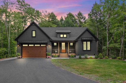 44 Valley Rd, Center Tuftonboro, NH, 03816-5928 | Card Image