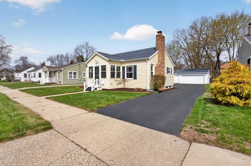 756 Elmwood Ave, Jackson, MI, 49203-2961 | Card Image