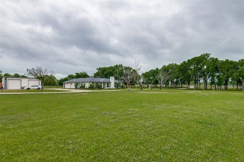1301 Davis Ln, Terrell, TX, 75160-6678 | Card Image