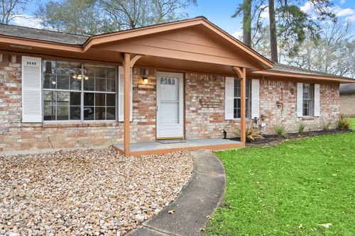 3699 Piney Point Rd, Conroe, TX, 77301-5809 | Card Image