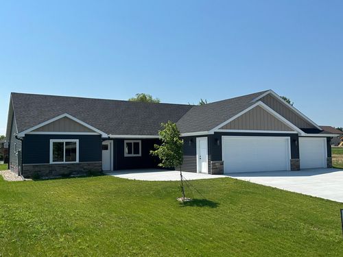 129 Highland Blvd Ne, Melrose, MN, 56352 | Card Image