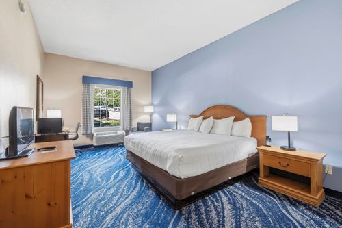 930 Unit 106 Lake Oconee Parkway, Eatonton, GA, 31024 | Card Image