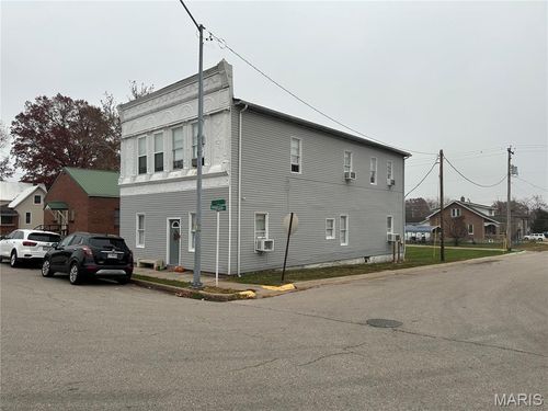 402 N 1st St, Owensville, MO, 65066-1300 | Card Image
