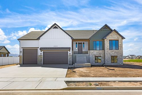 80-2383 W 3000 N, Farr West, UT, 84404-6394 | Card Image