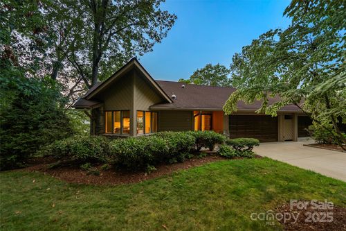 3301 Timber Trl, Asheville, NC, 28804-3970 | Card Image