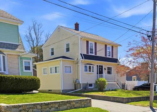 90 Sweetbriar Ave, Riverside, RI, 02915-3728 | Card Image