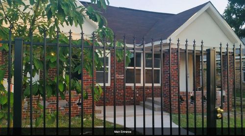 5024 Jefferson St, Houston, TX, 77023-1915 | Card Image