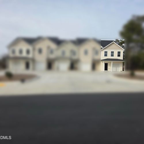 257-257 N Hickory St, Angier, NC, 27501-8985 | Card Image