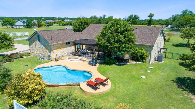 30112 Twin Creek Dr, House other with 3 bedrooms, 2 bathrooms and 6 parking in Georgetown TX | Image 29