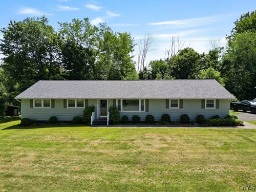 17 Harts Hill Pkwy, Whitesboro, NY, 13492-1634 | Card Image