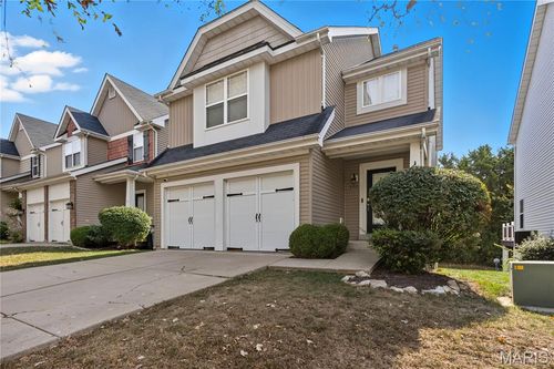 422 Parkgate Dr, Lake St Louis, MO, 63367-4379 | Card Image