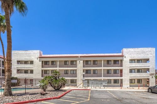 204-1381 E University Ave, Las Vegas, NV, 89119-0109 | Card Image