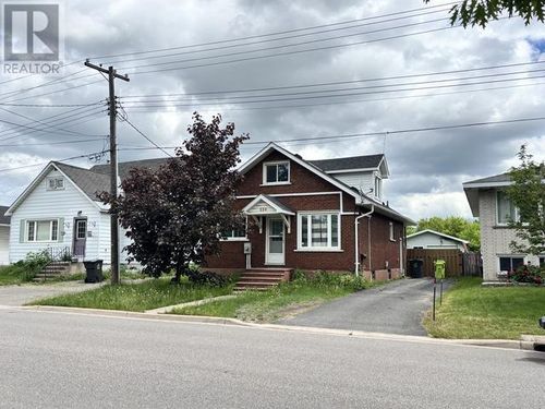 330 Franklin St, Sault Ste. Marie, ON, P6C4A8 | Card Image