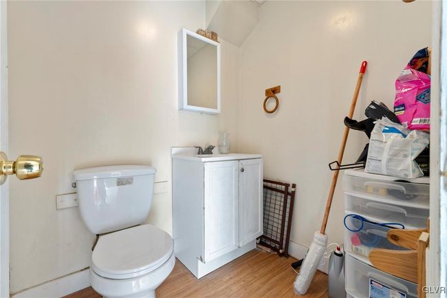 1208 W Union St, Townhouse with 4 bedrooms, 2 bathrooms and null parking in Allentown PA | Image 7