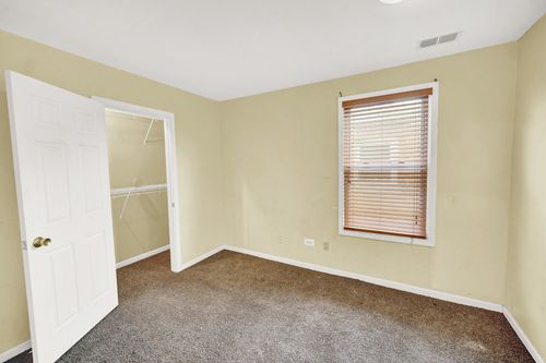 12432 S Ashland Ave, Calumet Park, IL, 60827-5704 | Card Image