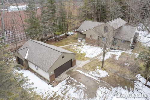 16400 Hickory Street, Spring Lake Township, MI, 49456 | Card Image