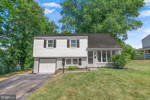 171 Redwood Rd, King Of Prussia, PA, 19406-1923 | Card Image
