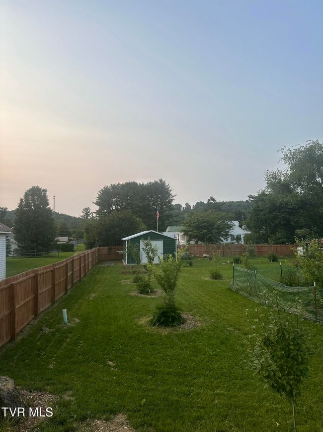 461 S Shady Ave, House other with 3 bedrooms, 3 bathrooms and null parking in Damascus VA | Image 18