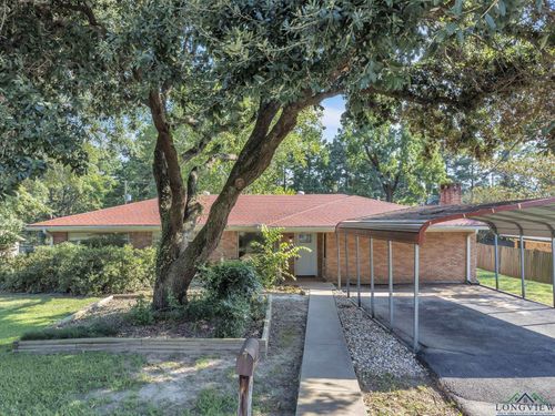 212 E Hillcrest St, White Oak, TX, 75693-1616 | Card Image