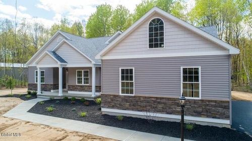 1 Kinns Rd, Clifton Park, NY, 12065 | Card Image