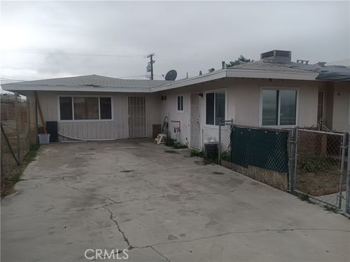 27381 E 5th St, Highland, CA, 92346 | Card Image