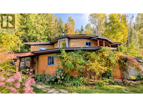 2129 Svoboda Rd, Nelson, BC, V1L3V3 | Card Image