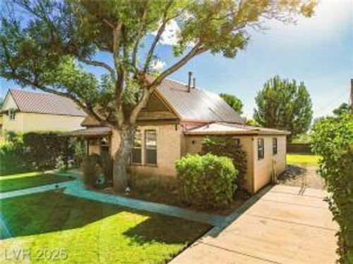 60 S 100 W, Parowan, UT, 84761 | Card Image