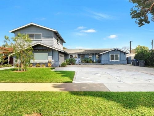 2076 S Eileen Dr, Anaheim, CA, 92802-3934 | Card Image