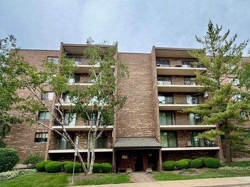 apt-505-555 Graceland Ave, Des Plaines, IL, 60016-7812 | Card Image