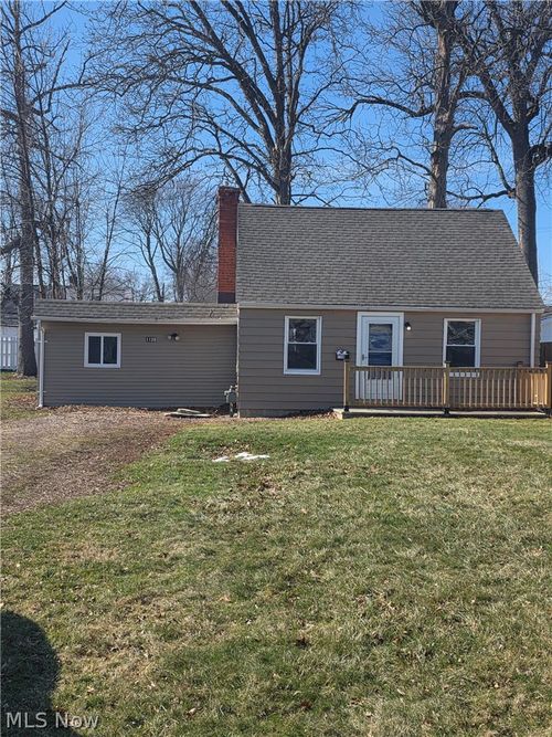 1138 E 331st St, Eastlake, OH, 44095-2806 | Card Image