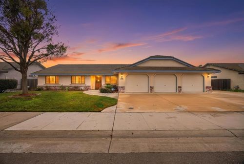 740 Lake Canyon Ave, Galt, CA, 95632-8137 | Card Image