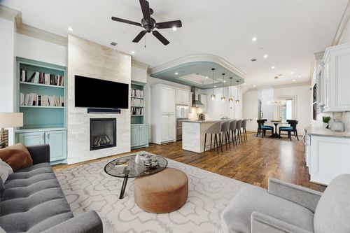 5214 Calle Cordoba Pl, Houston, TX, 77007-1160 | Card Image