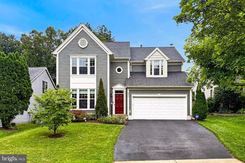 5811 Cub Stream Dr, CENTREVILLE, VA, 20120-2925 | Card Image