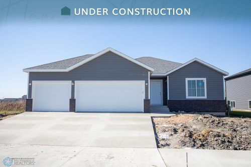 303 Lionheart Drive, Horace, ND, 58047 | Card Image