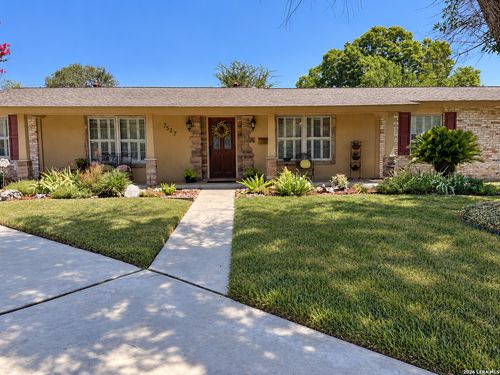 7527 Quail Run Dr, San Antonio, TX, 78209-3130 | Card Image